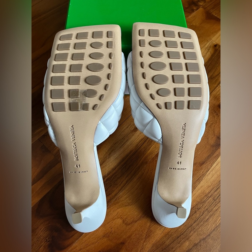 Bottega Veneta Padded Slide Sandals, NEW - Picture 12 of 14